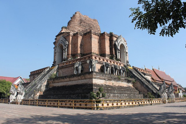 체디 루앙 사원